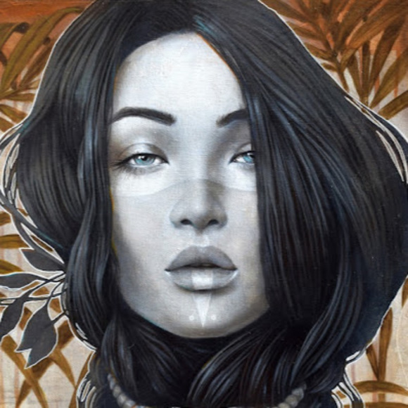 Meet your Posher, Alicia - Picture 1 of 1